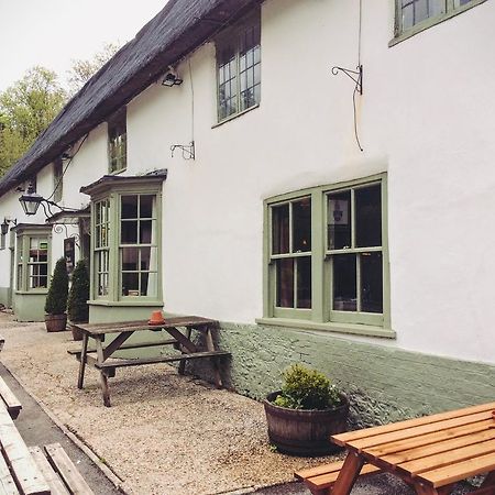 Hambro Arms 호텔 Milton Abbas 외부 사진