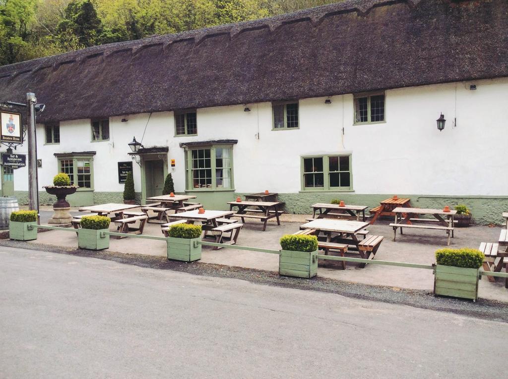 Hambro Arms 호텔 Milton Abbas 외부 사진