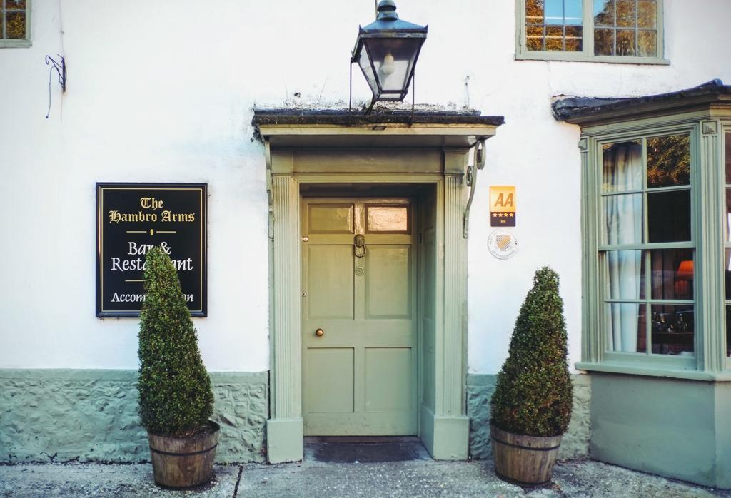 Hambro Arms 호텔 Milton Abbas 외부 사진
