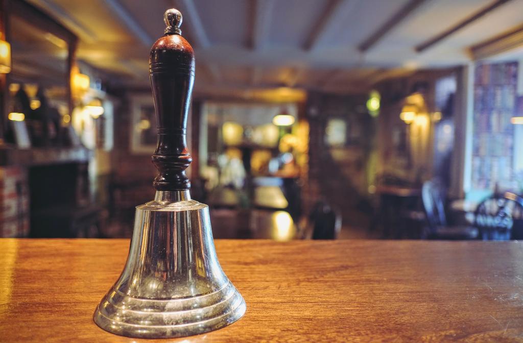 Hambro Arms 호텔 Milton Abbas 외부 사진